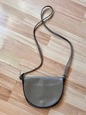 Korean made Classic leather Crossbody Saddle Bag in Taupe + black